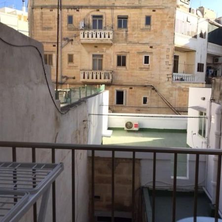 Gzira / Sliema Wifi & Ac ! Great Value & Location Apartment Екстериор снимка