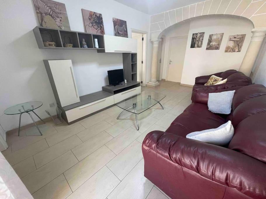 Gzira / Sliema Wifi & Ac ! Great Value & Location Apartment Екстериор снимка